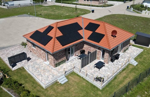 Biendorf House | Vacation in the vacation home Kalle & Fiete - space for 9