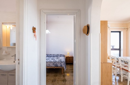 Specchiarica Apartment | Vacation Home 'Villa Susy' near Sea with Private Garden & Wi-Fi