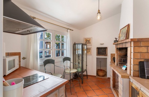 Las Lagunetas Apartment | Vacation 'Pool House' with Mountain View, Wi-Fi and Air Conditioning