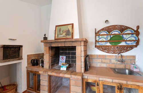 Las Lagunetas Apartment | Vacation 'Pool House' with Mountain View, Wi-Fi and Air Conditioning