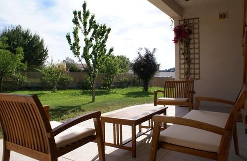 Pezenas House | Vacation rental in Pézenas: a house in a large garden. For two.
