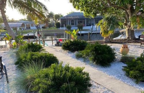 Yacht Club House | Vacation Rental Santa Rosa Cape Coral