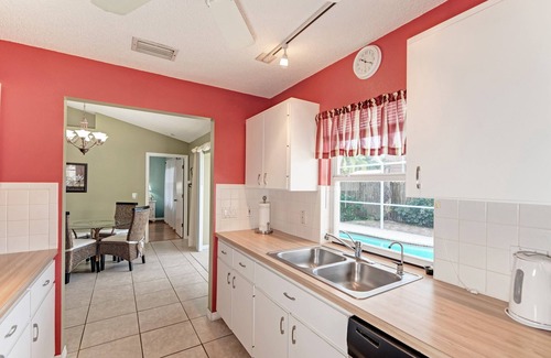 Venice Gardens House | Vacation Rental with private swimming pool