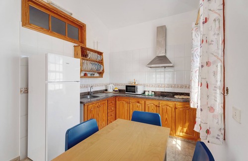 Abades Apartment | Vacation 'The House Of Abades' with Wi-Fi