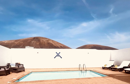 La Asomada Villa | Vacation Villa 'Lanzarote Suite Moon' with Sea View, Private Pool and Wi-Fi