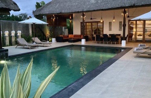 Gerokgak Villa | Vacation villa right by the sea