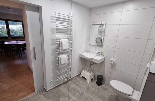 Schonenbach Apartment | Vacation with us at home