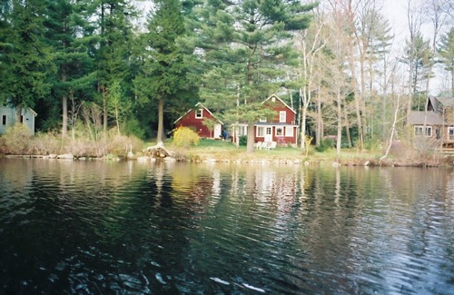 Rindge Cottage | Vacationer's oasis on the waterfront of picturesque Pearly Pond.