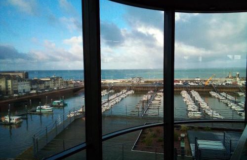 Saint-Nicolas-de-la-Haie House | Vachement bien !