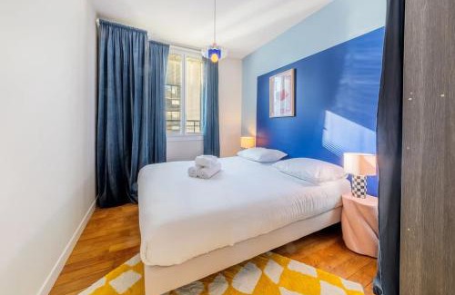 Bourg-l'Eveque Apartment | Vadrouille - Proche Mail - Parking - 4 personnes