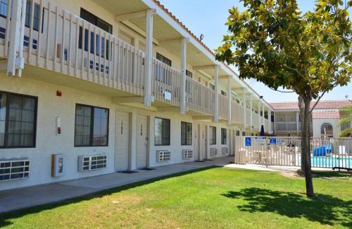 Buttonwillow Hotel | Vagabond Inn Buttonwillow North I-5