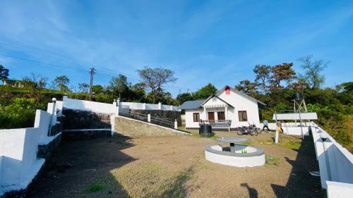 Elappara Villa | Vagamon Hill On Misty Private villa2BHK