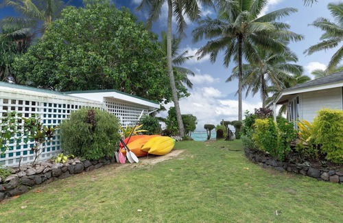 Tapere of Titikaveka Cottage | Vaka Beach Cottage nSnorkel Kayak Walk for miles The best beach in Rarotonga