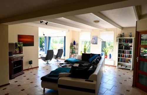 Gaast House | Vakantiehuis het Voorhuis op Landgoed koepeltjesplaats