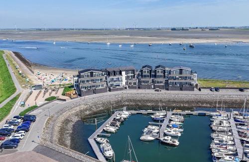 Sint-Annaland Apartment | Vakantiewoning aan het strand - tuin en terras met haven- & zeezicht - Vista Maris - Nr 14