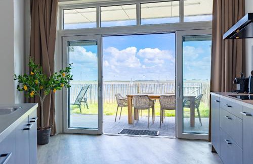 Sint-Annaland Apartment | Vakantiewoning aan het strand 'Laguna Beach House' - met tuin en terras - Vista Maris - Nr 32