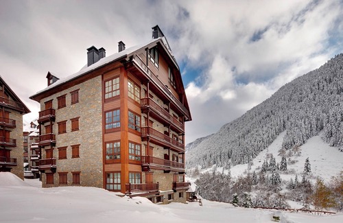Baqueira Apartment | Val de Ruda 46 by FeelFree Rentals