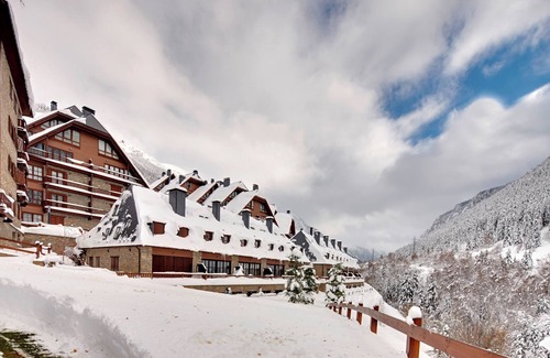 Baqueira Apartment | Val de Ruda Luxe 28 by FeelFree Rentals