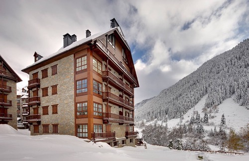 Baqueira Apartment | Val de Ruda Luxe 53 by FeelFree Rentals