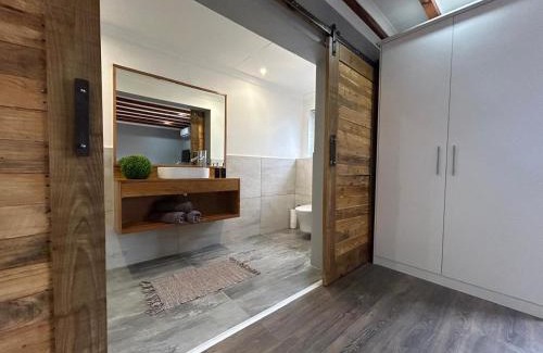 Paarl House | Val Mor country house