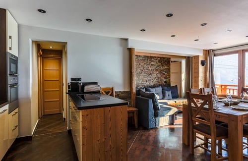 Val-Thorens Apartment | Val Thorens: Stunning apt for 8, close to slopes and shops