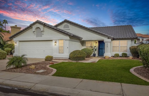 Val Vista Lakes House | Val Vista Oasis- Gorgeous Gilbert Home with Pool