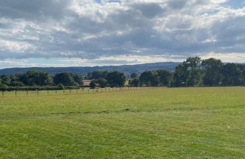Llanbedr-dyffryn-clwyd House | Vale View Glamping