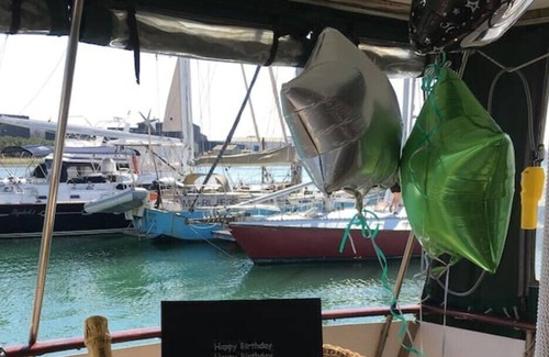 Southampton City Centre Boat Rental | Valentines & Romance - Super Yacht
