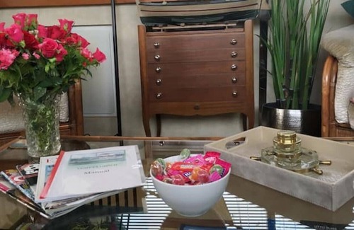 Southampton City Centre Boat Rental | Valentines & Romance - Super Yacht