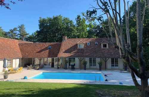 Dampierre-en-Yvelines House | Vallée de Chevreuse - Dampierre - Magnificent 6 bedroom villa with swimming pool