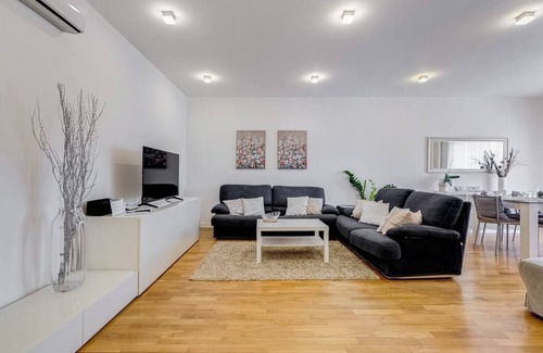 Trionfale Apartment | Valle Aurelia vatican apartment: Your Charming Retreat bear S.Peter