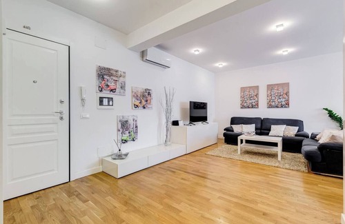 Trionfale Apartment | Valle Aurelia vatican apartment: Your Charming Retreat bear S.Peter