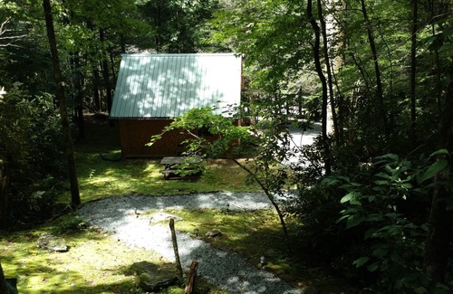 Boone Cabin | Valle Crucis Farm Cabin Rental is Pet friendly. Perfect Vacation spot!