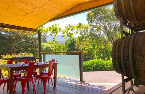 Healesville House | Valley Farm Vineyard Villas