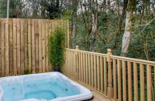 Saundersfoot House | Valley Grove Hot Tub D