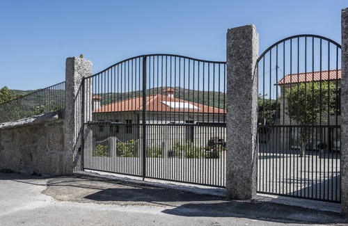 Fafe Cottage | Valley House