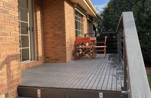 Healesville House | Valley House - stay with us in comfort