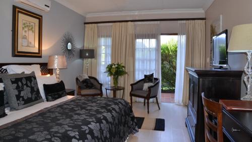 Magaliesberg Cabin | Valley Lodge & Spa