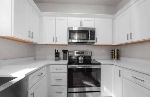 Spokane Valley House | Valley's Hottest Stay | Grill, Chill, Repeat