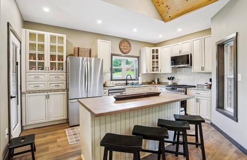Timberline House | Valley To Valley*: 6 BR, 5 BA in Canaan Valley, Sleeps 12