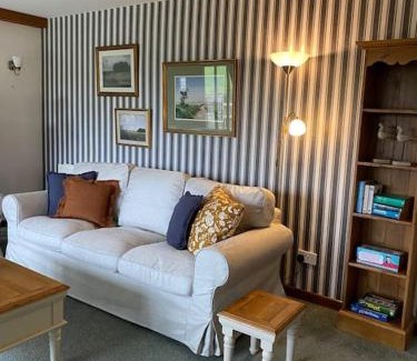 Hele House | Valley View at Hewish Mill