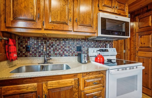 Killington House | Valley View Retreat is a tastefully decorated home. Beautiful views