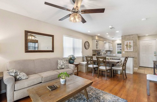 Branson Condo | Valley View Treehouse | Holiday Hills Branson | Golf Resort | Outdoor Pools