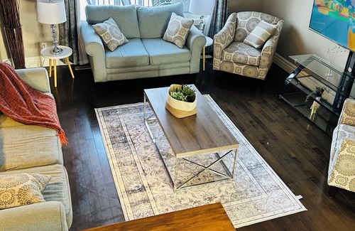 Cougar Ridge House | Value , cozy house
