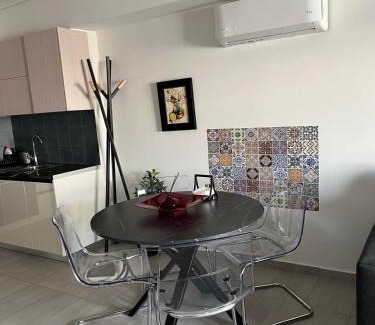 Ampelokipoi Apartment | Vamelon