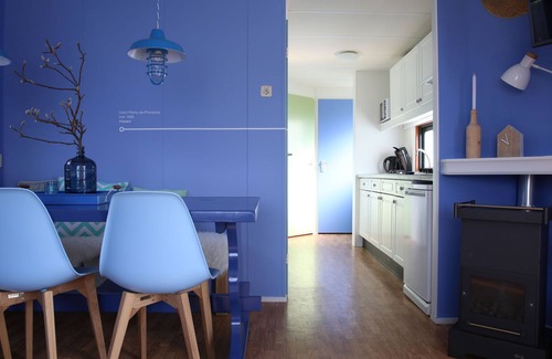 Udenhout Ski Chalet | Van Gogh style Chalet near Drunense Dunes