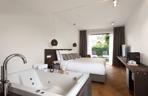 Nes Hotel | Van Heeckeren Hotel