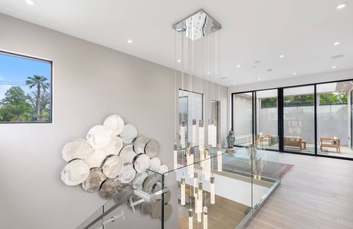 Tarzana House | Vanalden - Luxury Estate, Gated with Entertainer's Backyard