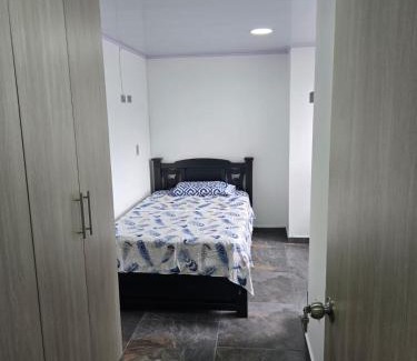 Las Mercedes Apartment | Vancouver 102