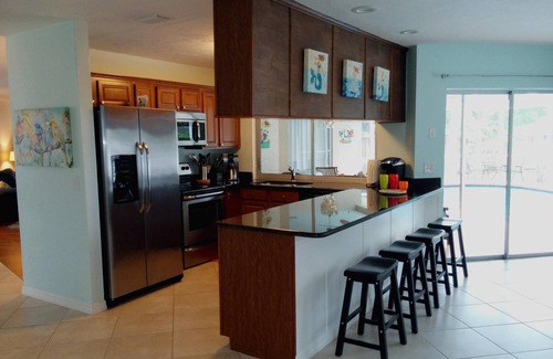 Naples Park House | ☀️ Vanderbilt Beach ☀️South-Facing Heated Pool ☀️High Speed Int☀️